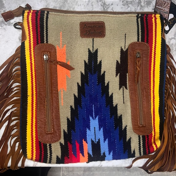 American darling XL bag NWT with fringe - Picture 3 of 9